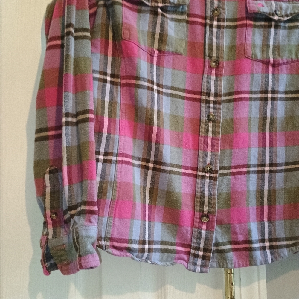 Carhartt Women’s Plaid Flannel Shirt Small Pink Green Double Pocket Outdoor Work - Picture 7 of 10